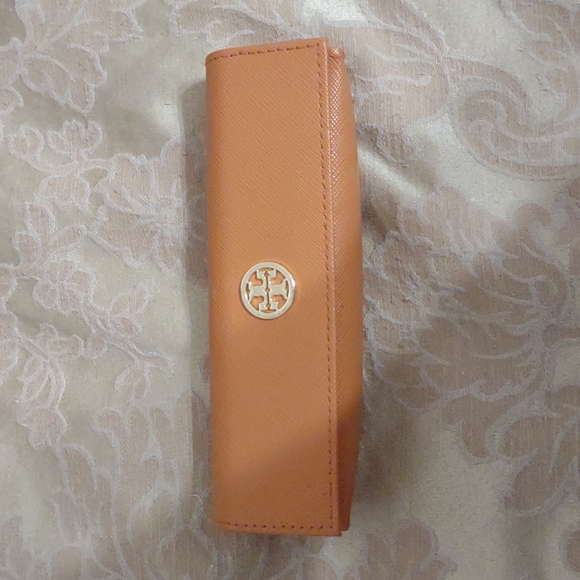 Tory Burch Eye glass case color Orange . - Picture 1 of 8